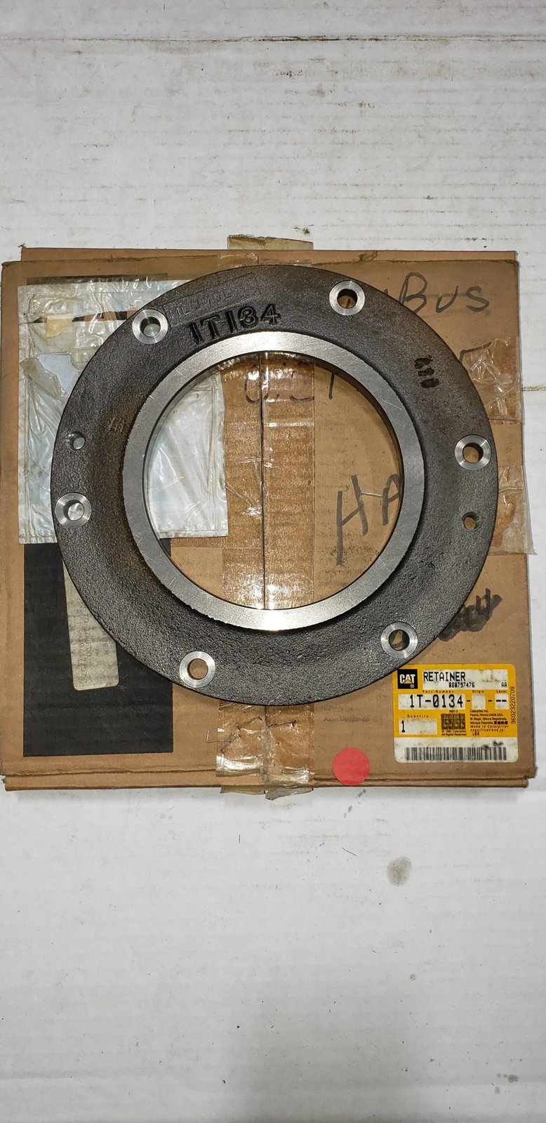 1T0134 RETAINER NEW SURPLUS
