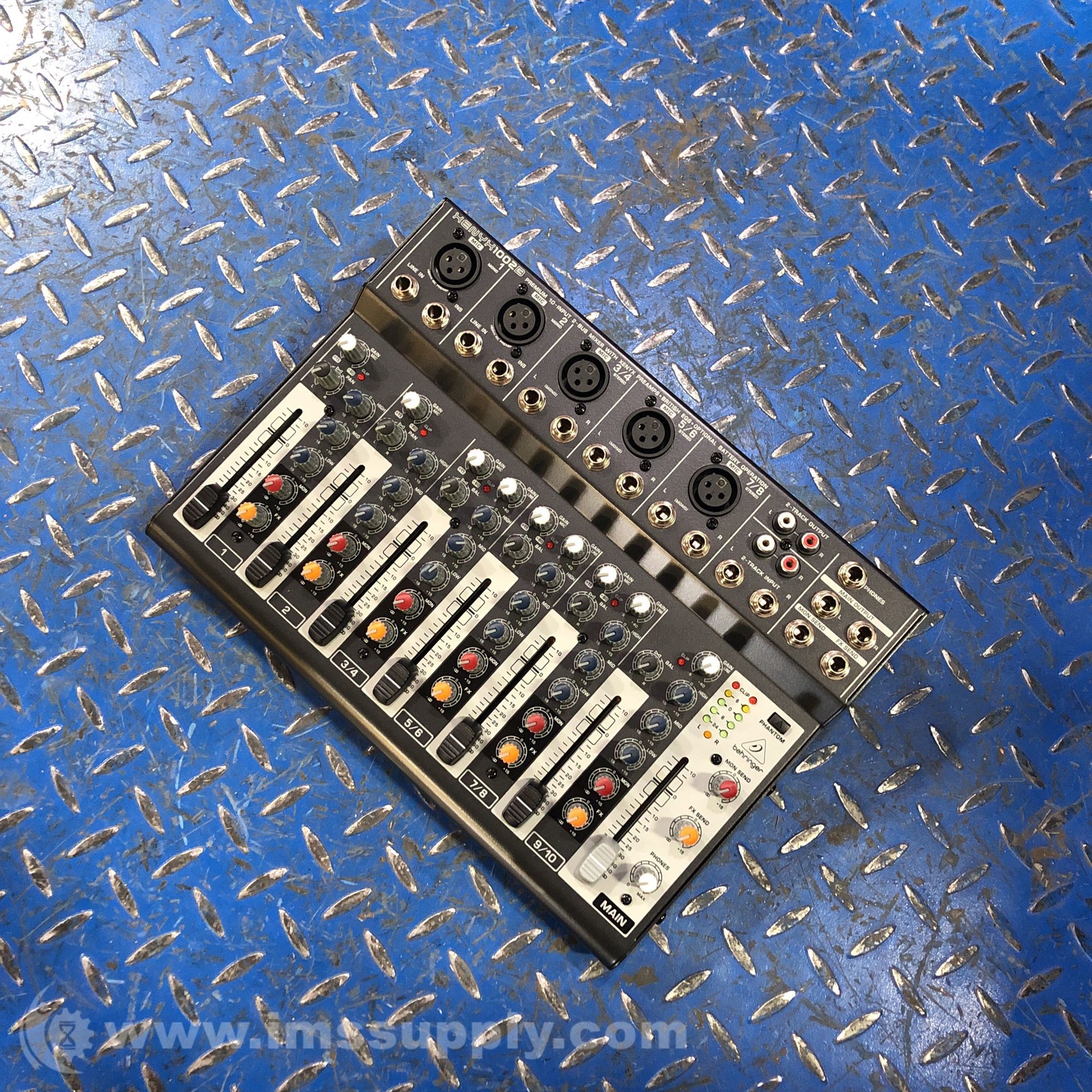 Behringer 1002B Premium 10-Input 2-Bus Mixer with XENYX Preamps FNOB