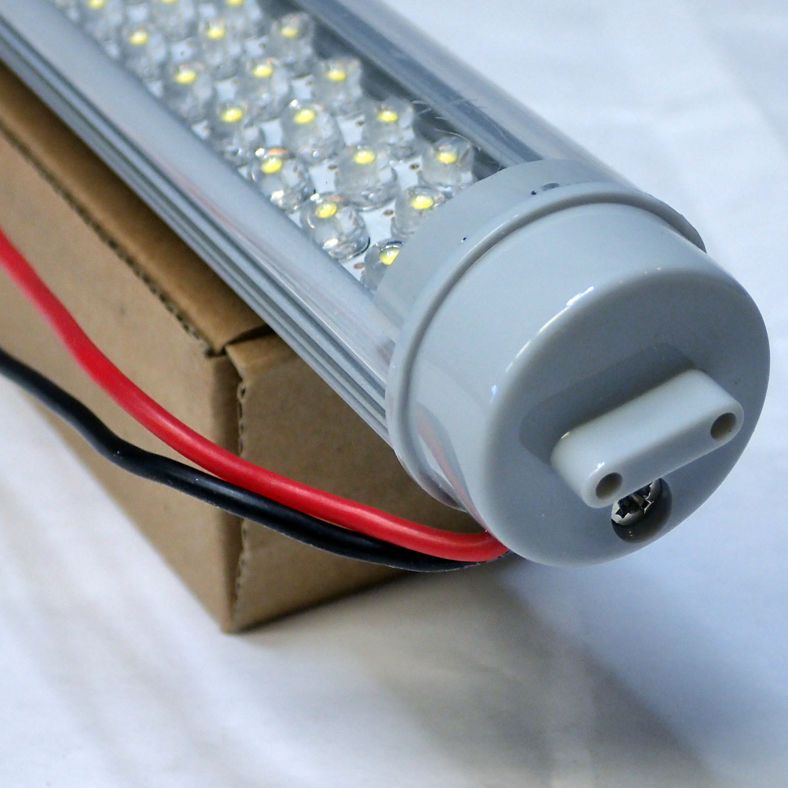 24 PCS 24″ NIB LED TUBES T8 4500-5000K 24 Vdc OFF-GRID SOLAR WIND GENERATION PV