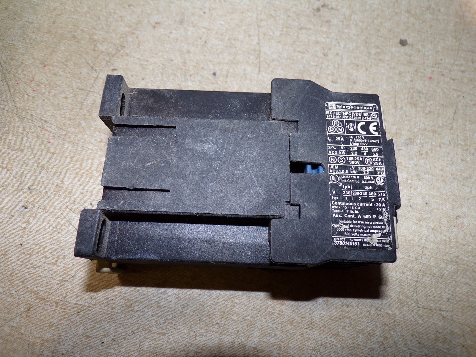 Telemecanique LP1 D09 D10 Contactor 378014061 *FREE SHIPPING*