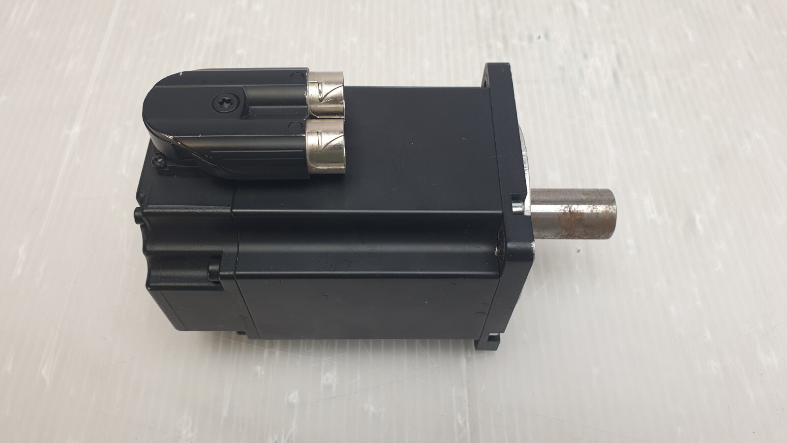 B&R Automation Motor, 8LVA33.N0021D100-0, Rev C0, 2100 RPM, 57V, IP54