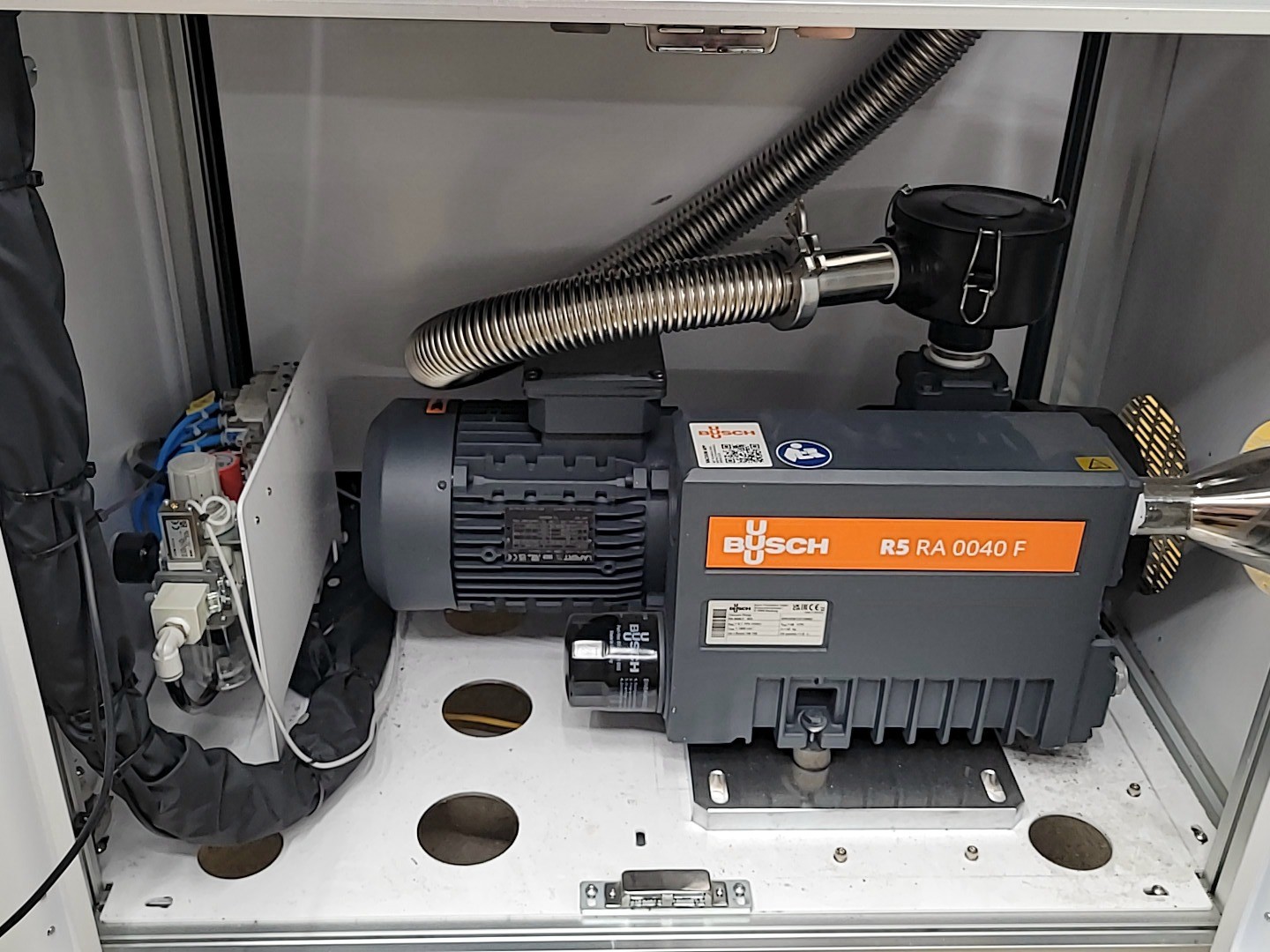 MTECH Degassing Machine V6 & V7 Vacuum System Busch R5 RA 0040 F Pump HMI