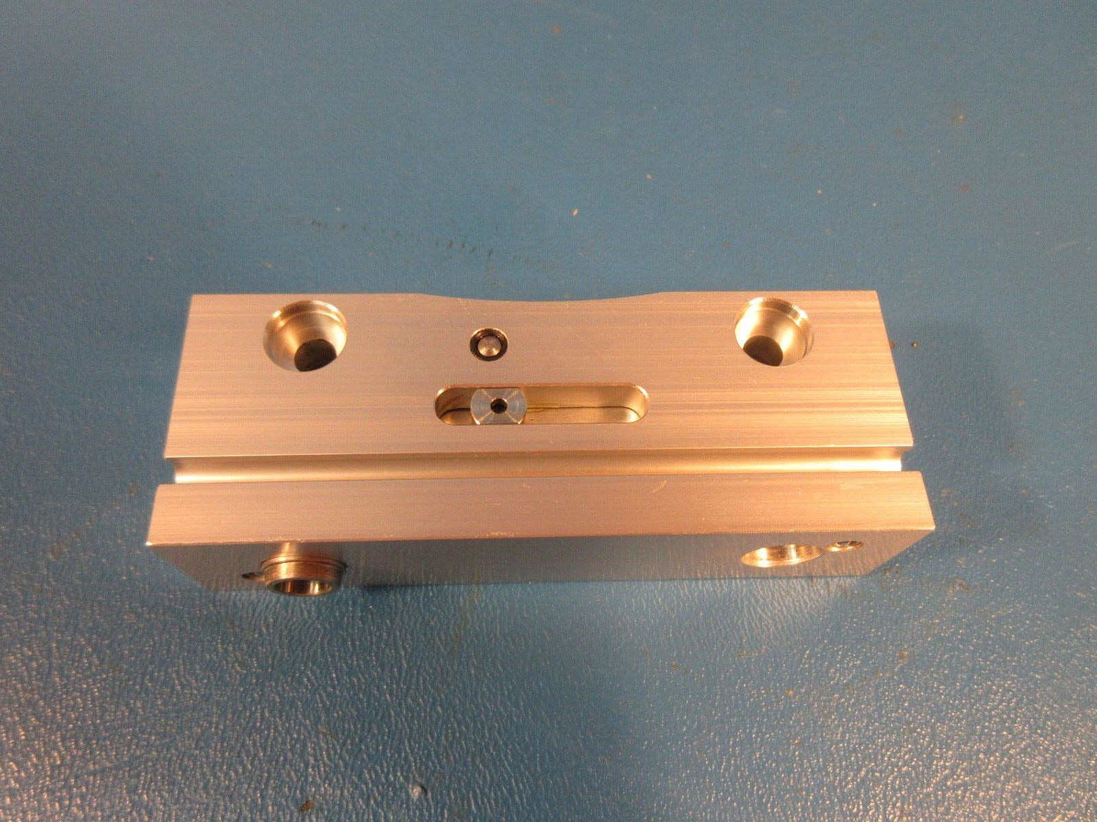Festo DADM-EP-G6-10, 1492072 Intermediate Position Module