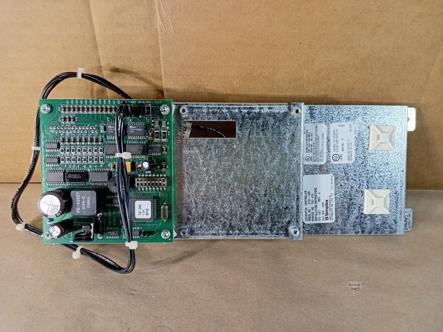 SURPLUS NEW SIMPLEX 4100-1288 LED/Switch Controller with Mounting Plate