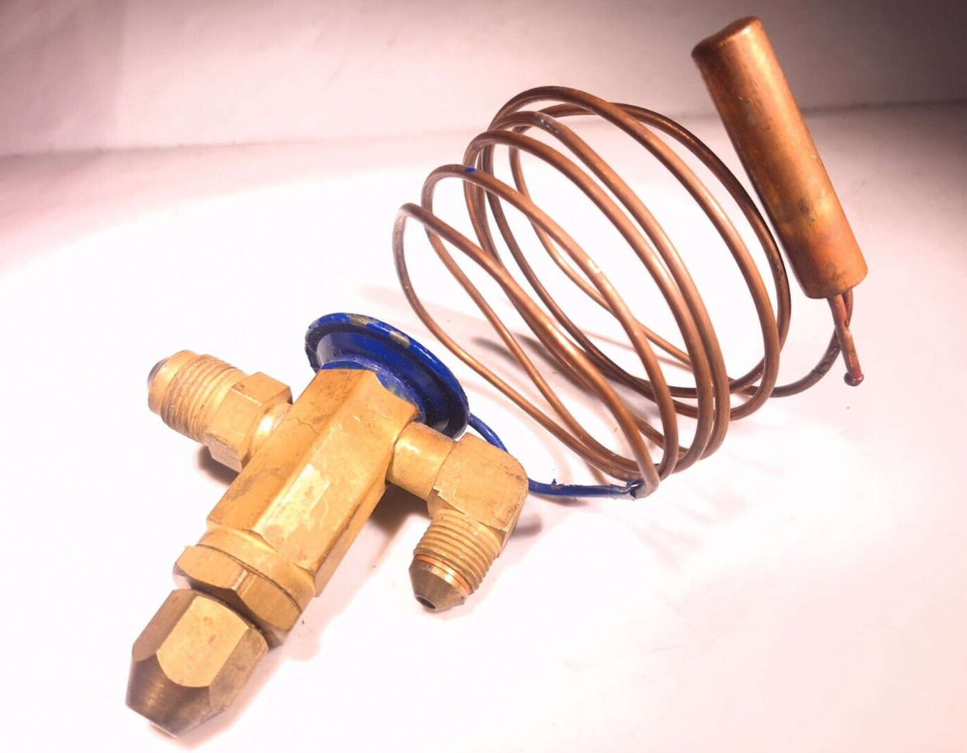 ALCO AFA1FC THERMOSTATIC EXPANSION ANGLE VALVE 3/8″ x 1/2″ FLARE R-12 AFA 1 FC