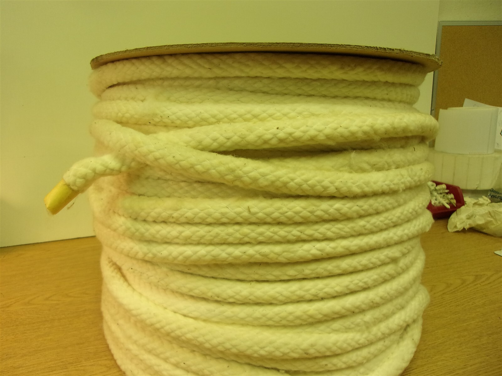 NEW Conso 060022 #62/32″ Cotton Piping Cord 10lb Color 001 *FREE SHIPPING*