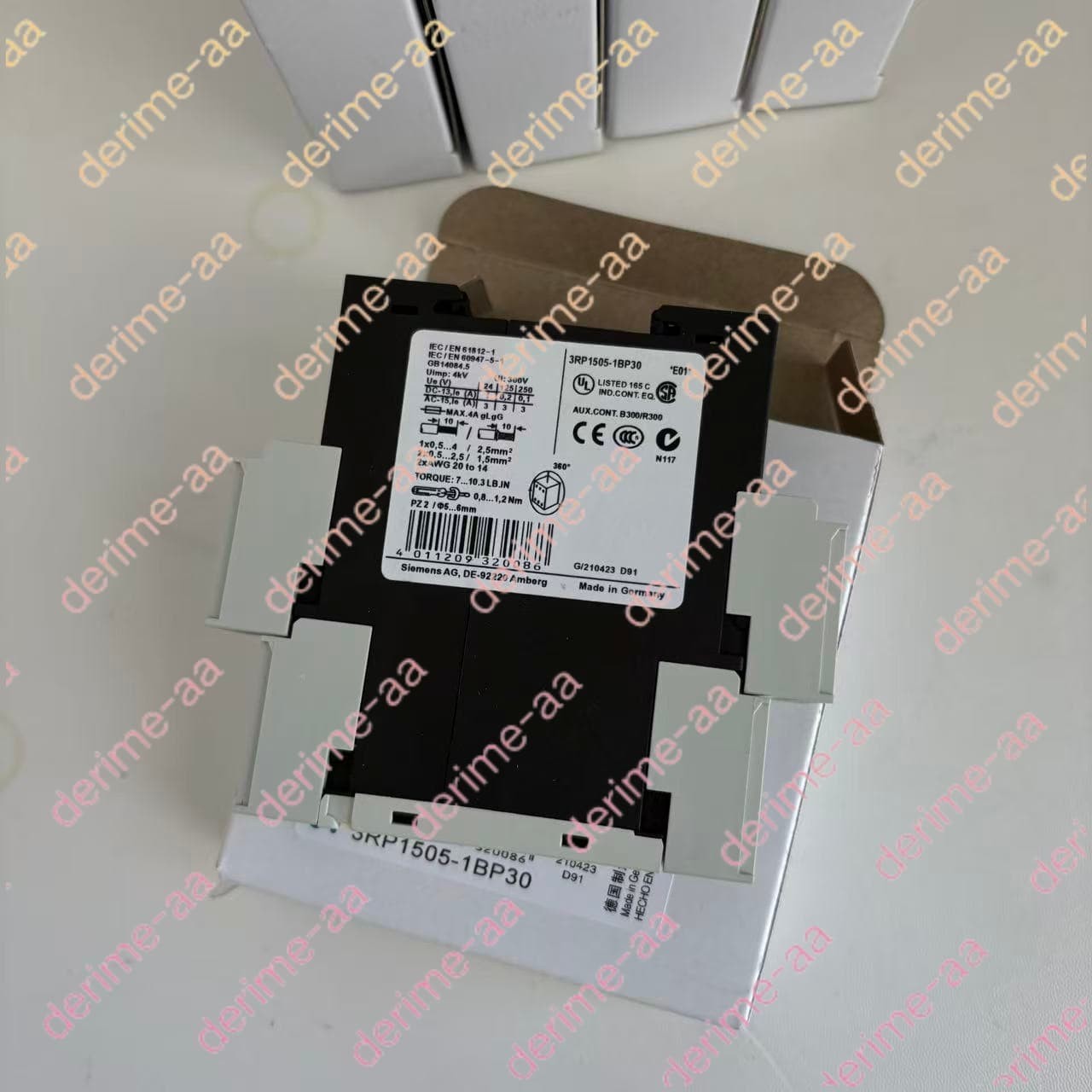 SIEMENS 3RP1505-1BP30 Time relay#1pcs new in box