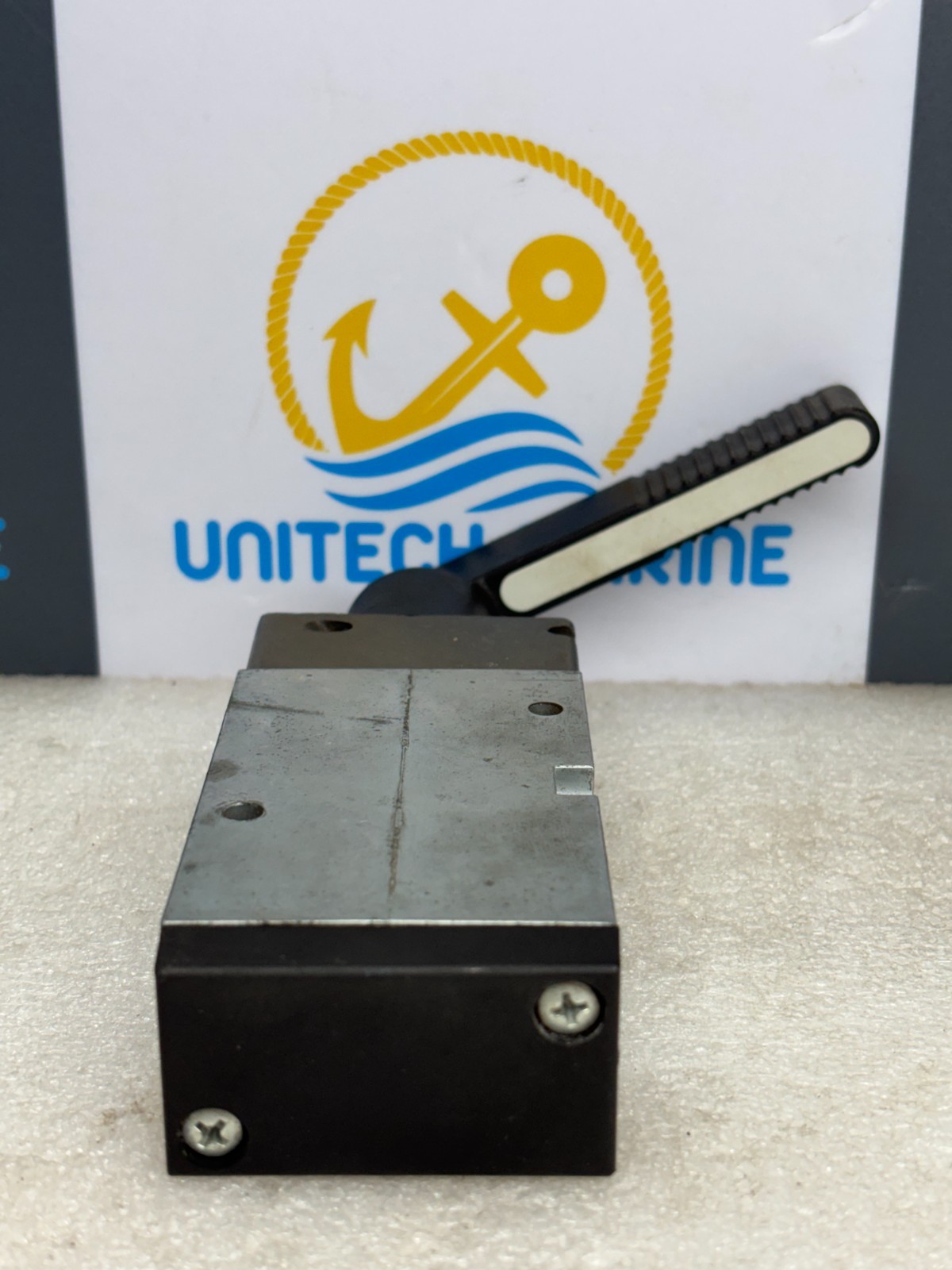 Aventics Pneumatic 5 by 2 Directional valve 5634650100 – 563 465 010 0