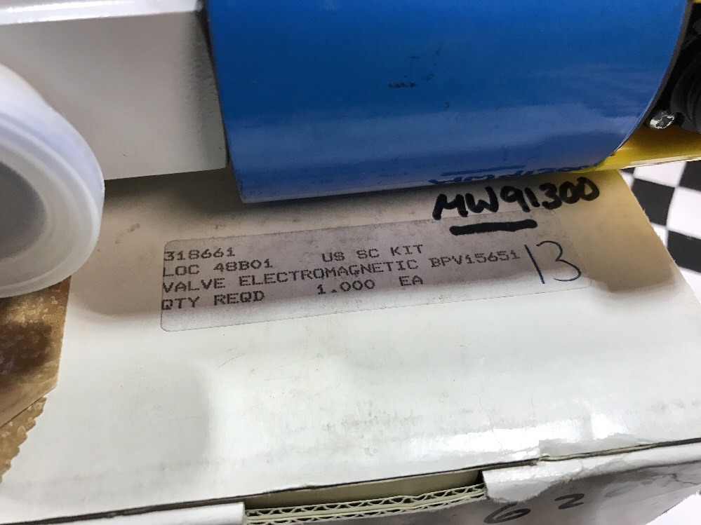 Pfeiffer electromagnetic angle valve BPV15651, TYP: ELV025M, PFA44501, D-35614