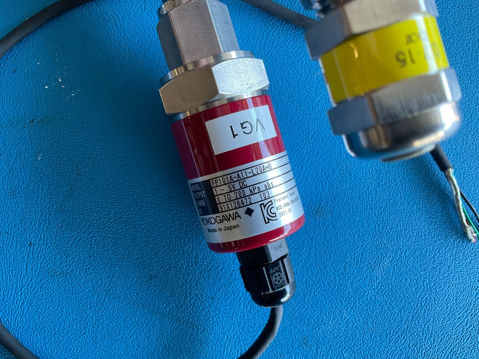 YOKOGAWA FP101-A11-L20A*B 1-5V DC 0 TO 200 kPa abs SWAGELOK RL3 10-225 SS-RL3S4