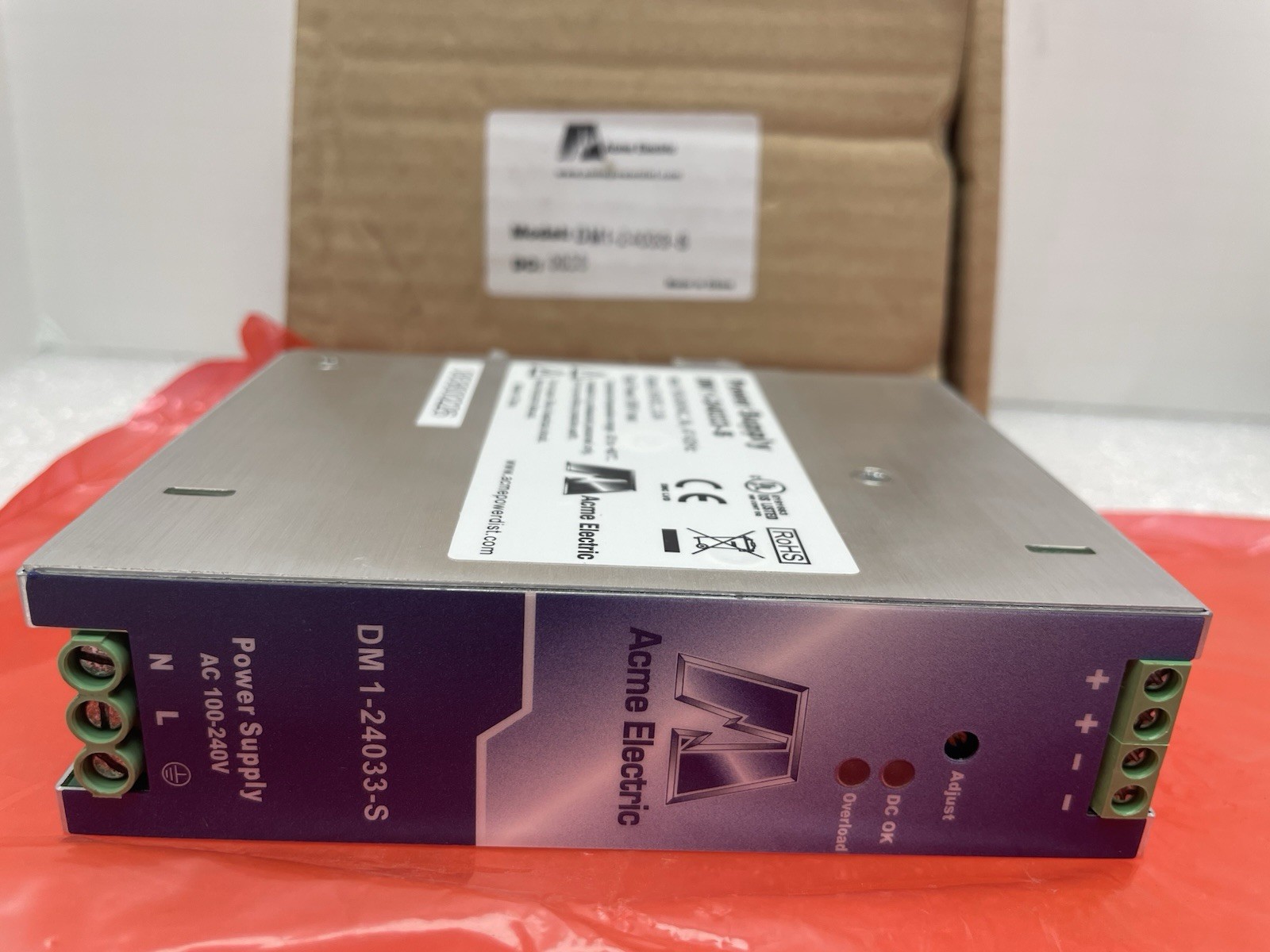 NEW ACME DM124033S POWER SUPPLY 100-240VAC 3A 47-63Hz 24VDC 3.3A 80 WATT