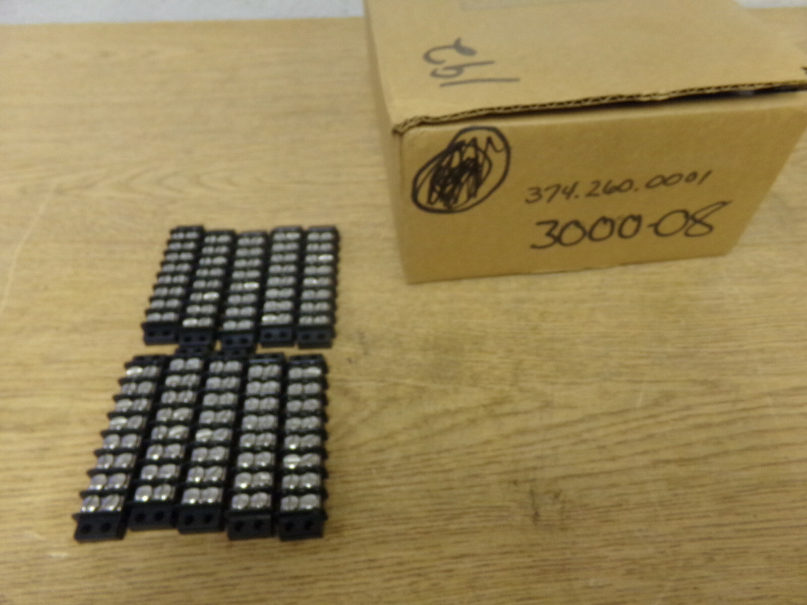 NEW Marco 3000-08 374-260-0001 20A 300V Terminal Block, Lot of 10