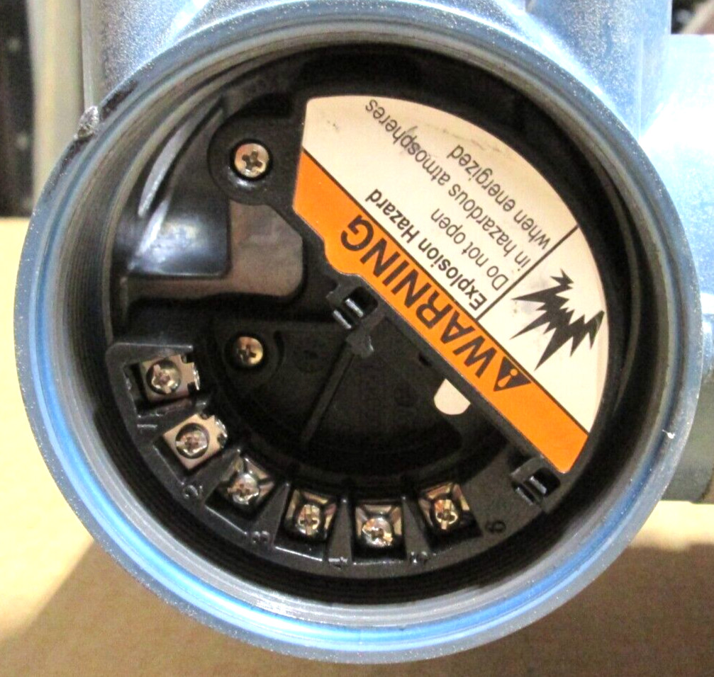 MICRO MOTION, 2″ X 1-1/2″ RF 600#, R200S420NCAAEZYZZ, W/ 2700I12ABAEZZZ, USED