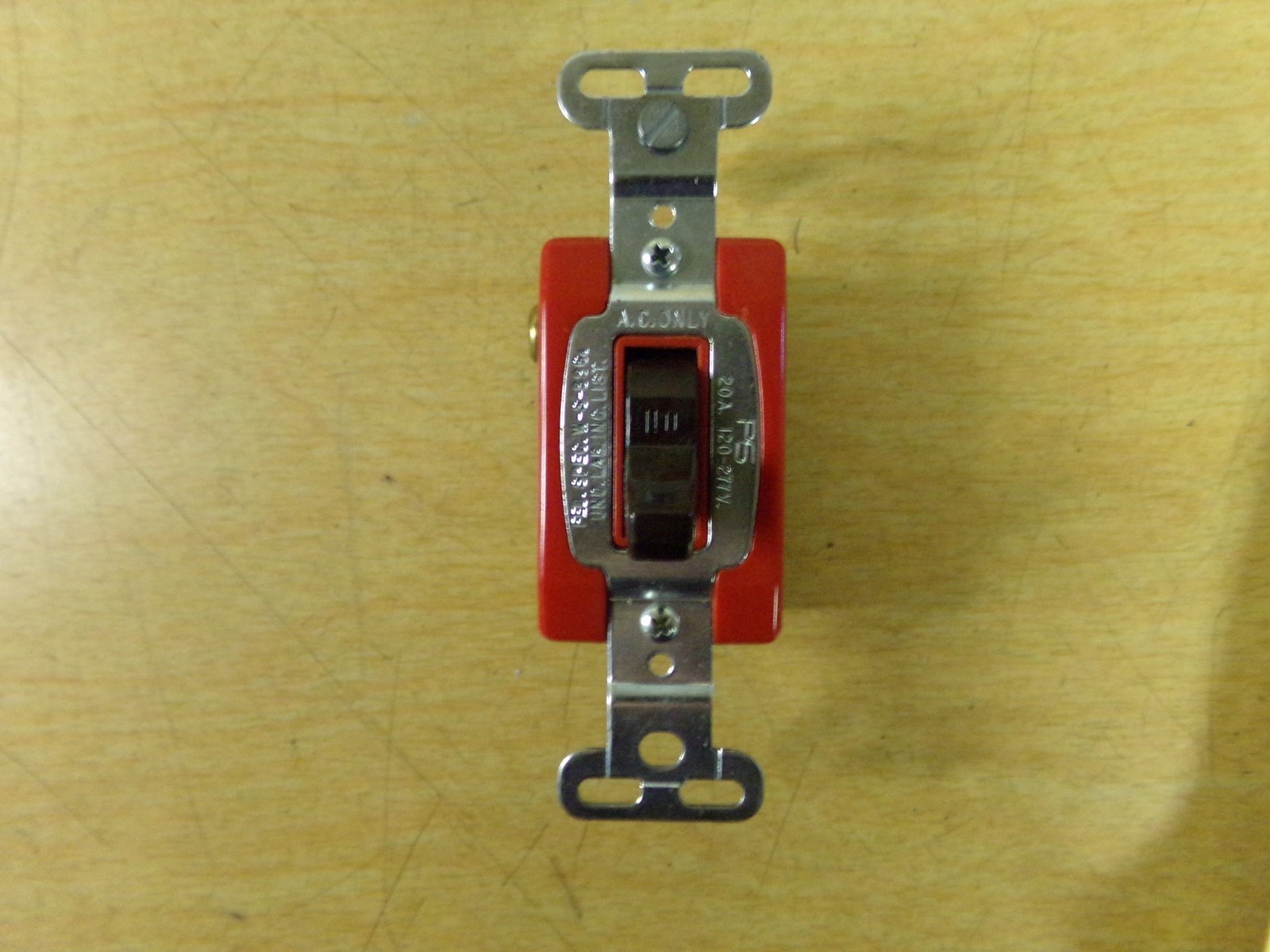 NEW Pass & Seymour 20A 120-277V Toggle wall Light Switch *FREE SHIPPING*