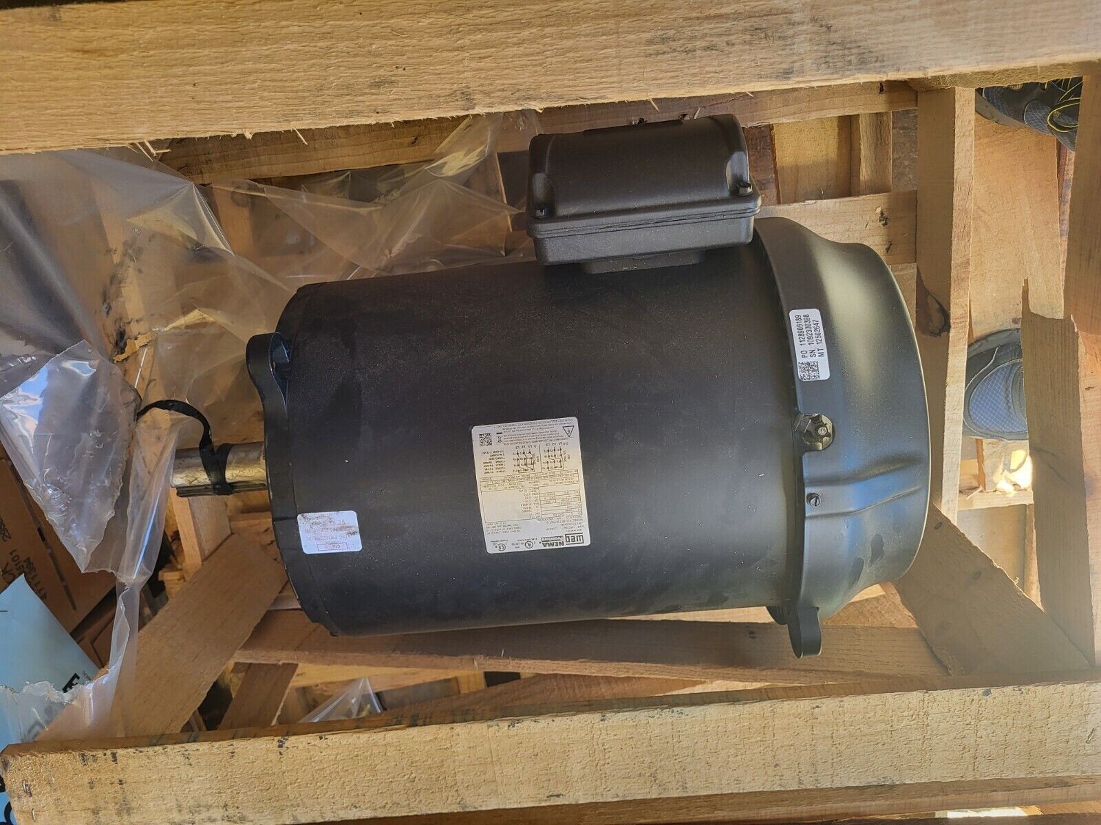 WEG 12502647 01518ET3E254T-S-208-230/460V 40.3-41.8/20.9A NSMP 15 H.P. MOTOR
