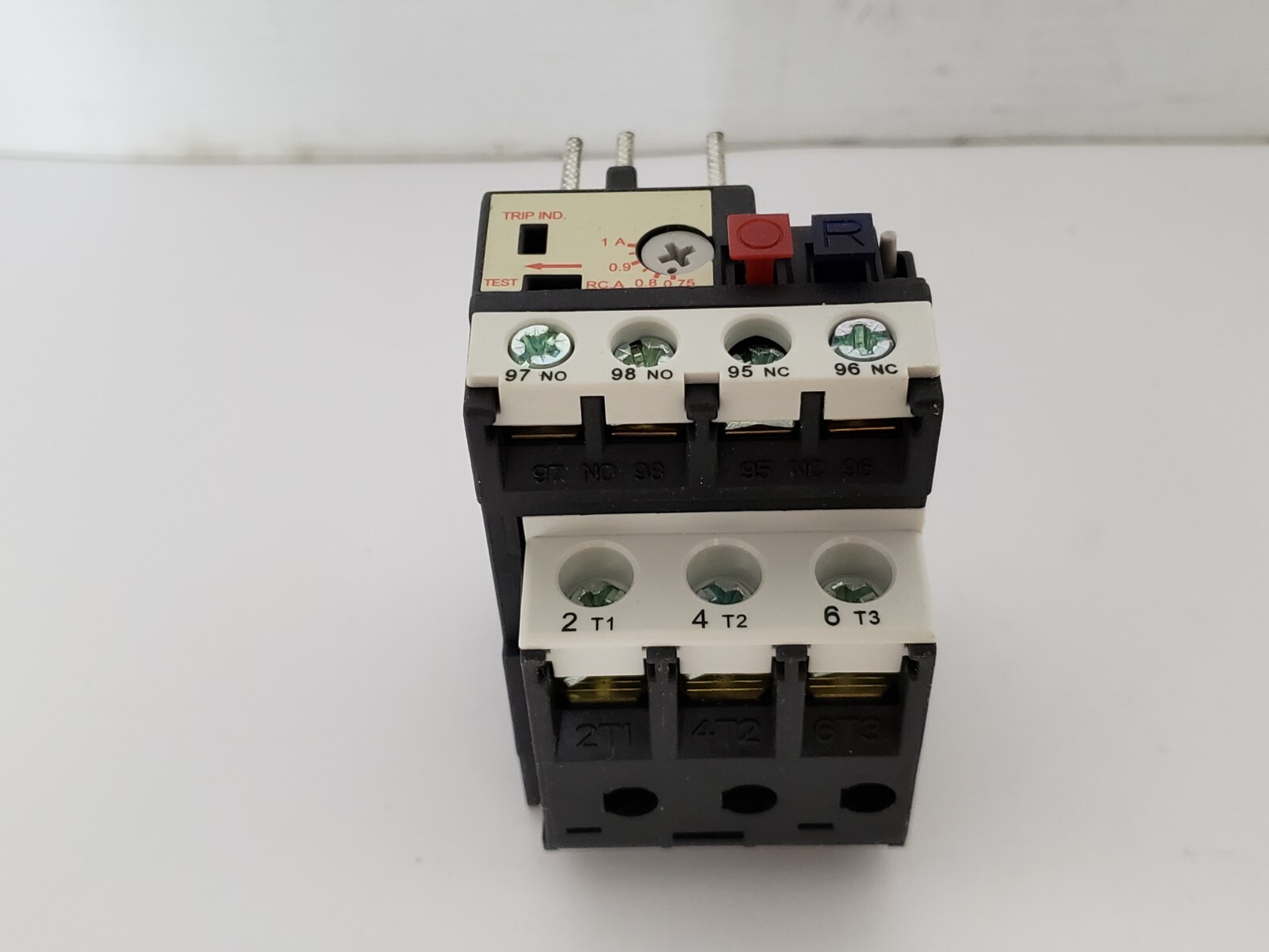 TECO RHU-10A1 THERMAL OVERLOAD RELAY 3 POLE 0.75-1 A 2 NO 2NC NIB