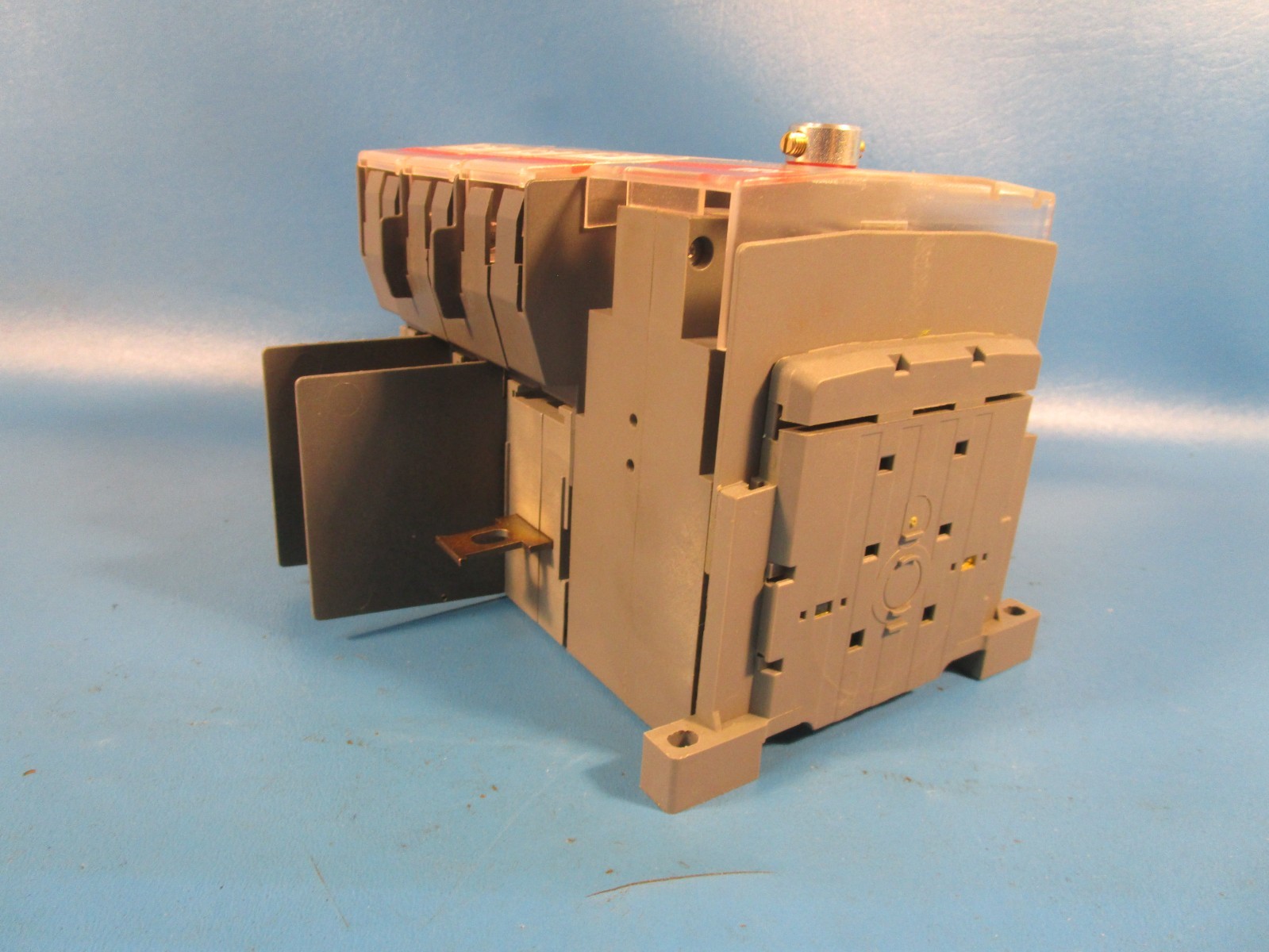 ABB OS100GJ03, Fusible Disconnect Switch, 100A, 3-pole, class J, front operated