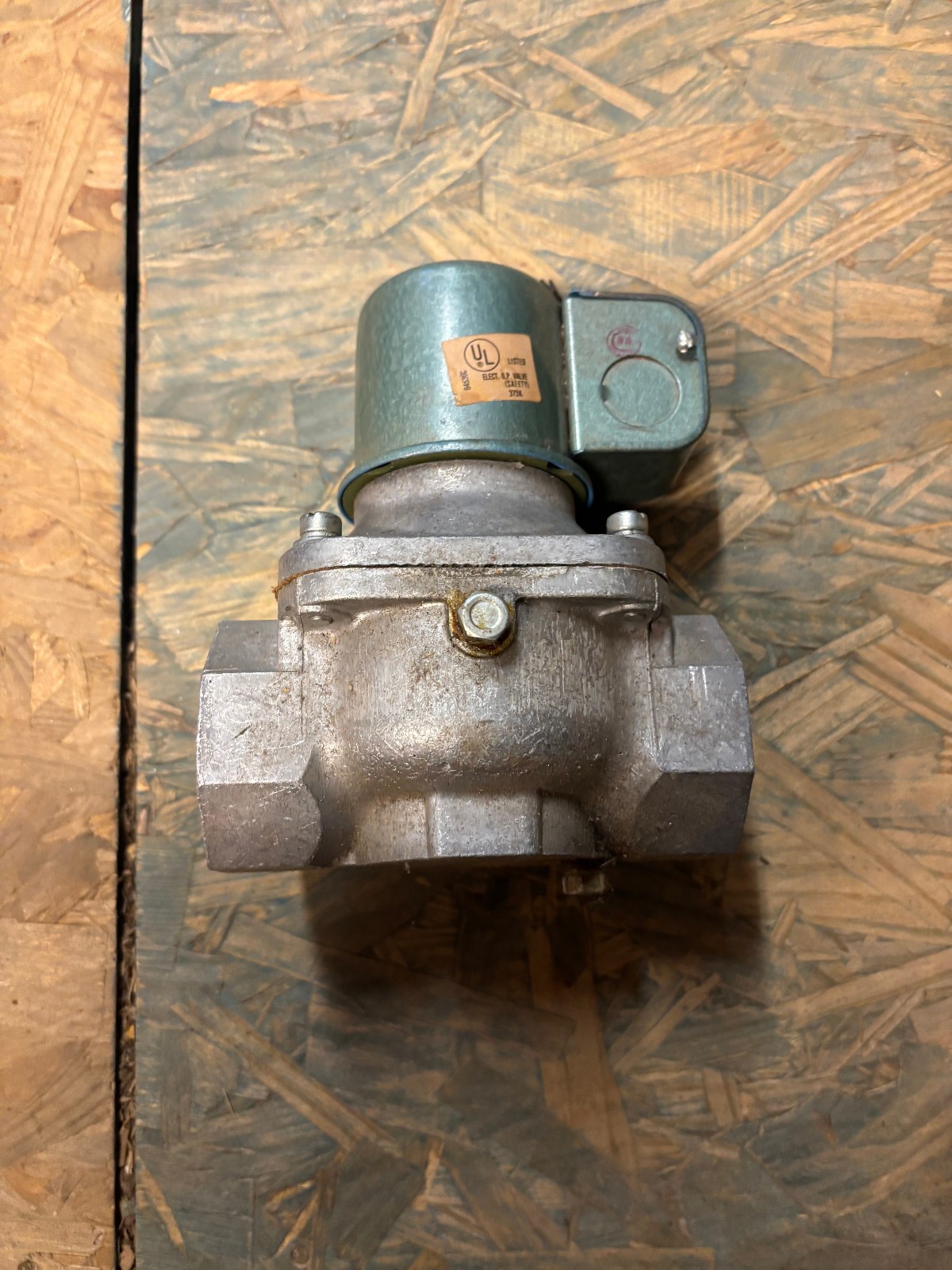 ITT K3A772 GAS SAFETY SHUTOFF VALVE 120V 14W 260A 1/2 TO 1-1/2 PSI D15