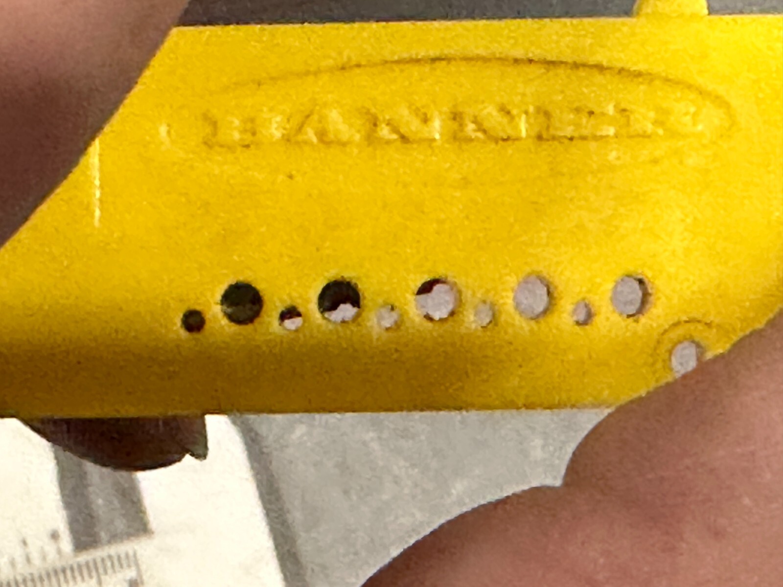 Banner PFC-2 Plastic Fiber Cutter