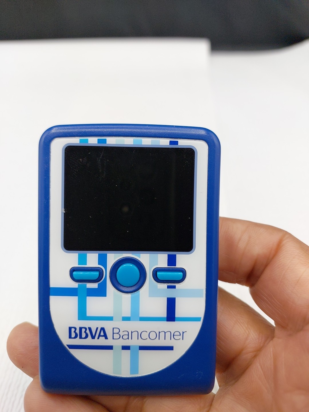 VASCO Digipass 760 Digital Authentication Device BBVA BANCOMER Bank Powered On