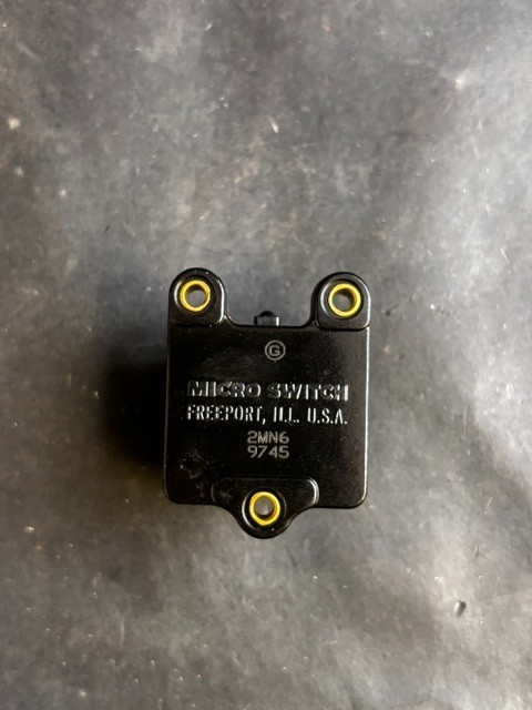 HONEYWELL 2MN6 CONTACT BLOCK ($10 OBO)