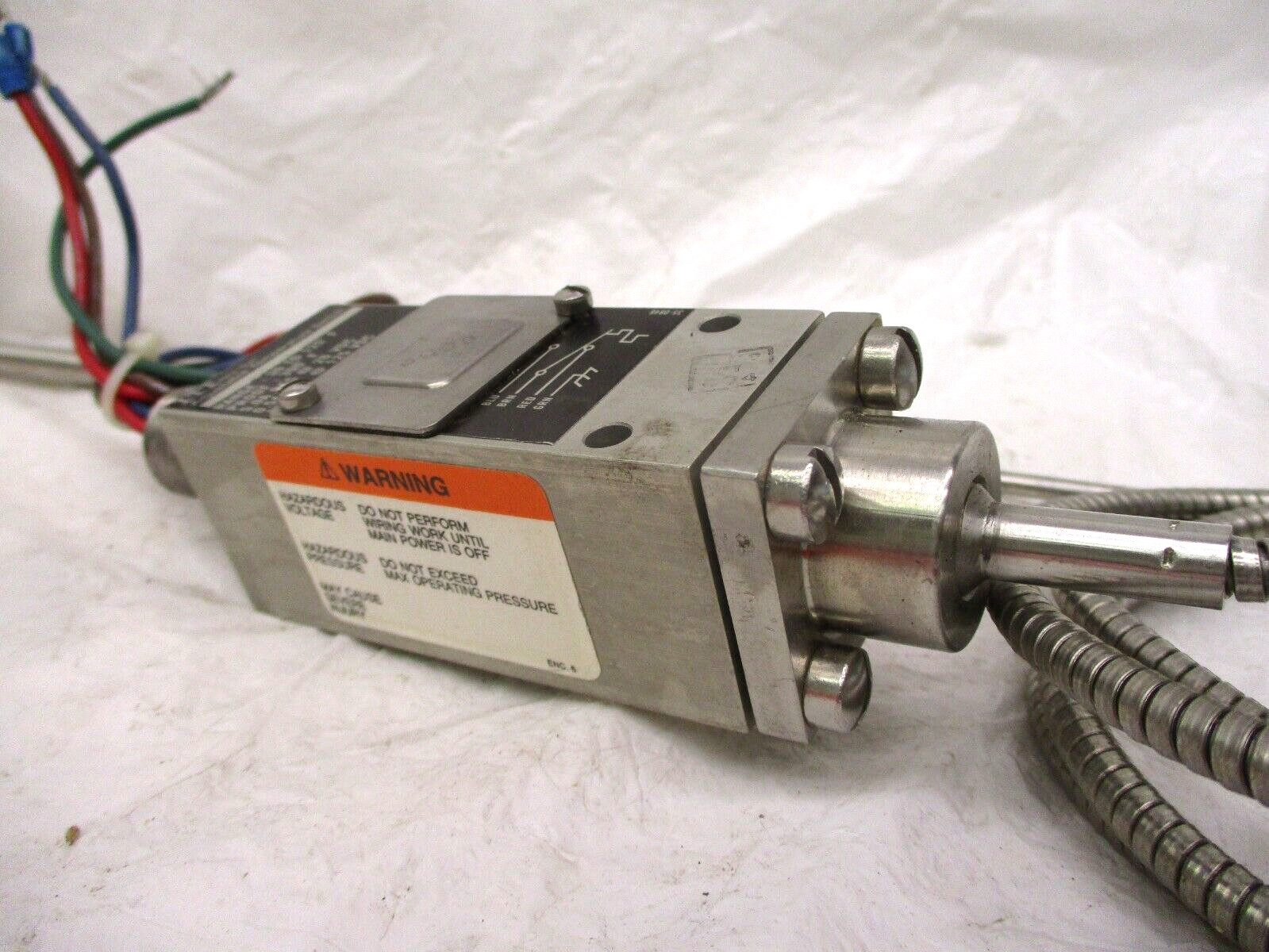 ITT Neo-Dyn 132TC5DC6 Adjustable Temperature Switch 30 to 125°F Range A6723PA