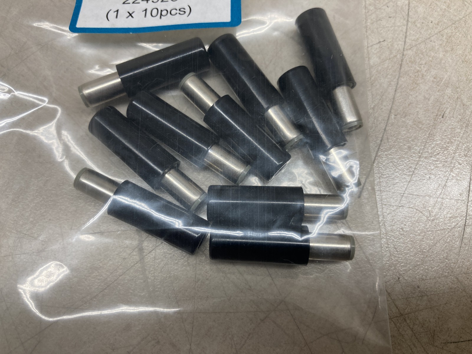 Lot of 70 Cliff Electronics Components FC68147 DCPP1 2.1 Flanged Black Tip