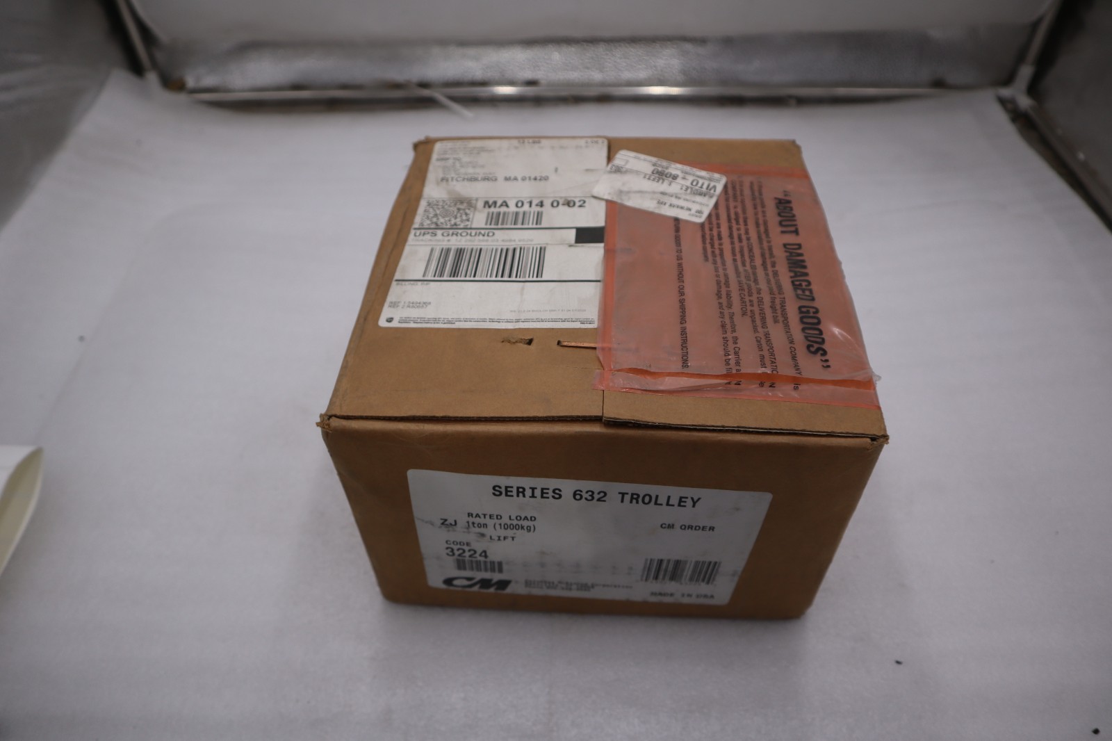 CM 3224 BALL BEARING TROLLEY 1 TON 2-5/8″ TO 5-1/16″ FLANGE WIDTH – STOCK GF452