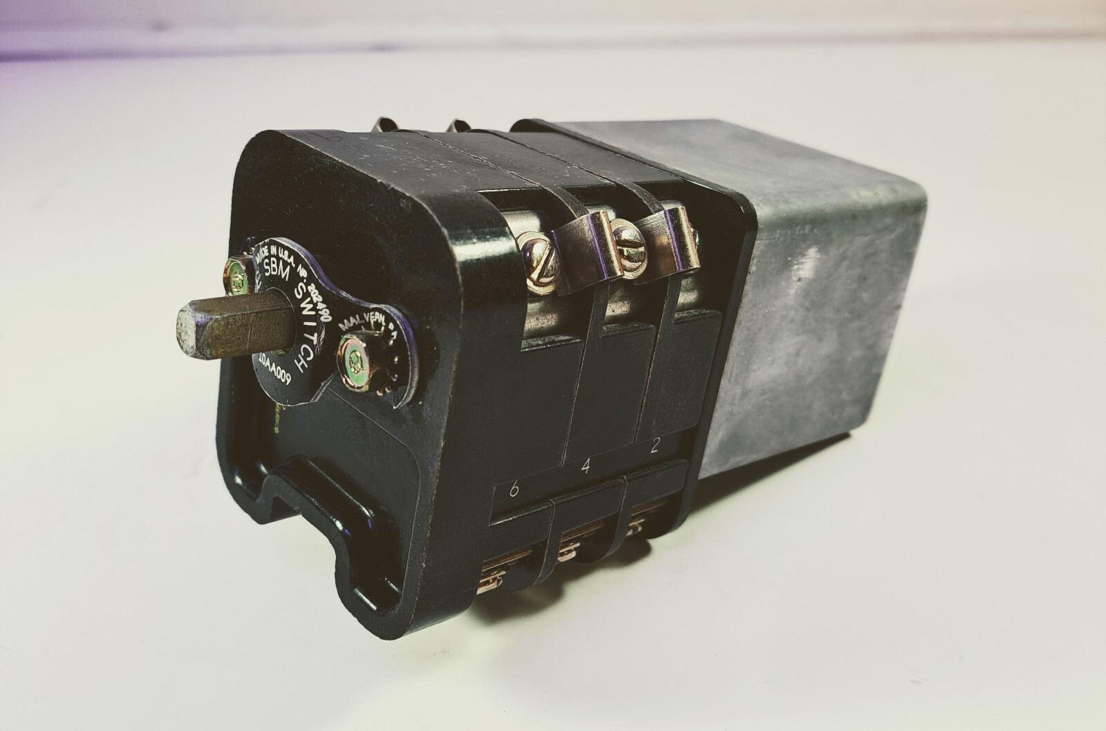 1 USED GENERAL ELECTRIC 10AA009 SBM ROTARY AMMETER SWITCH ***MAKE OFFER***