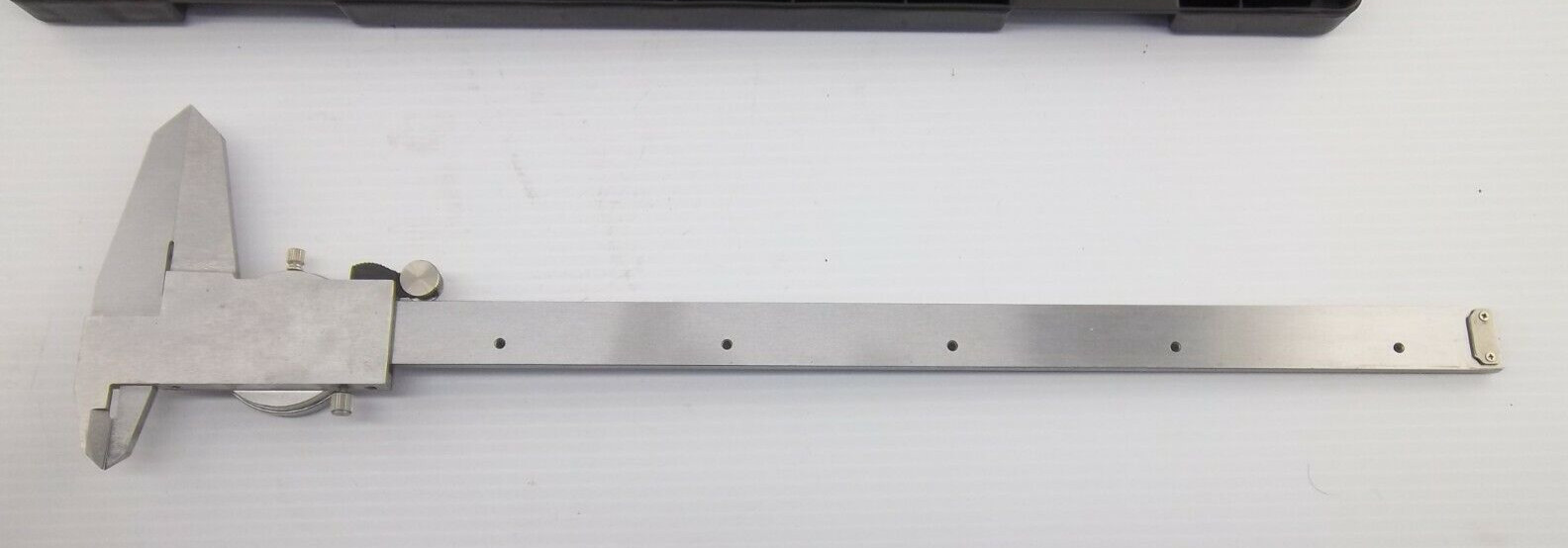 Value Collection 0″ to 12″ Range, 0.001″ Graduation, 0.2″ per Revolution, Dia…