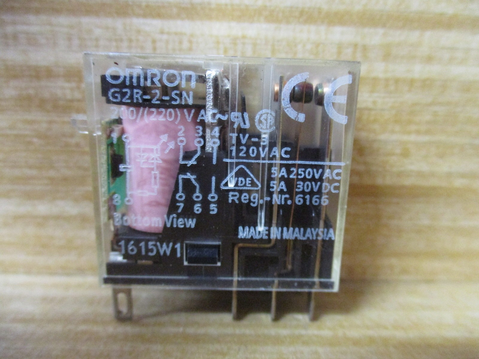 Omron G2R-2-SN-200/220V AC Relay G2R-2-SN-200/220VAC