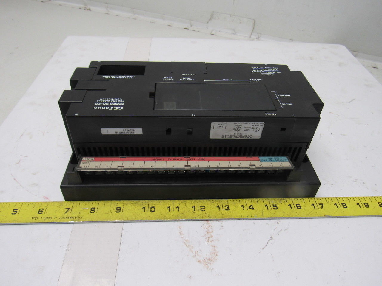 GE Fanuc IC692CPU211E Series 90-20 120VAC In/AC Out 120V