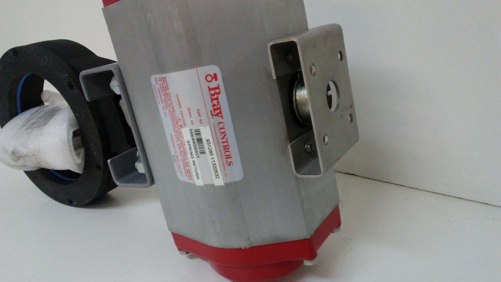 NEW OLD STOCK! BRAY CONTROLS ACTUATOR AND 6″ BUTTERFLY VALVE 931285-11320532