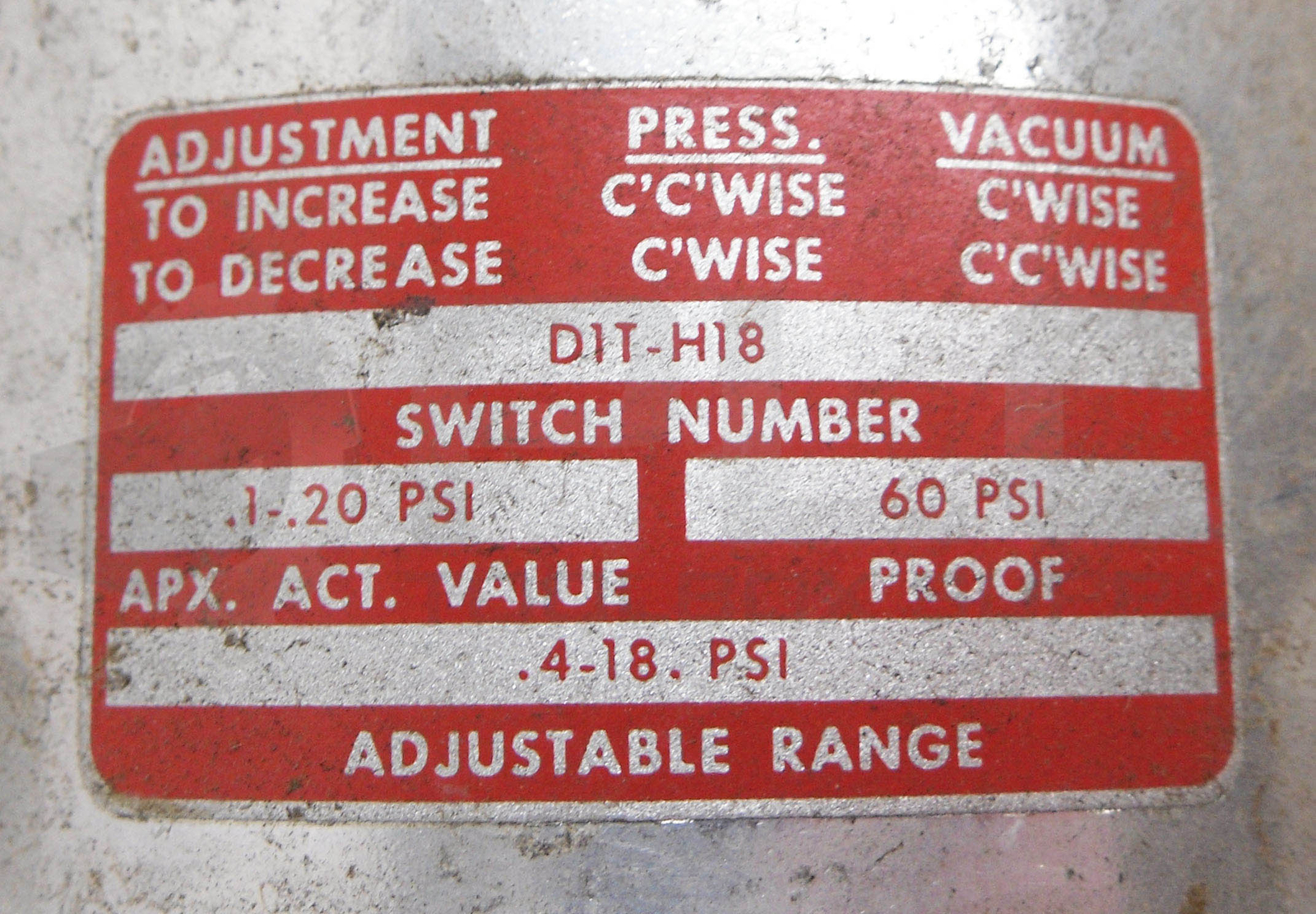 BARKSDALE D1T-H18 PRESSURE OR VACUUM ACTUATED SWITCH 10A 480VAC .1-20PSI 60PSI