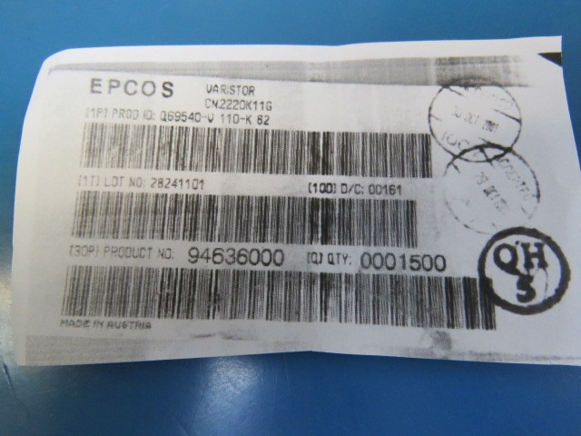 EPCOS CN2220K11G Qty of 100 per Lot VARISTOR, 14V, 5.4J, SURFACE MOUNT