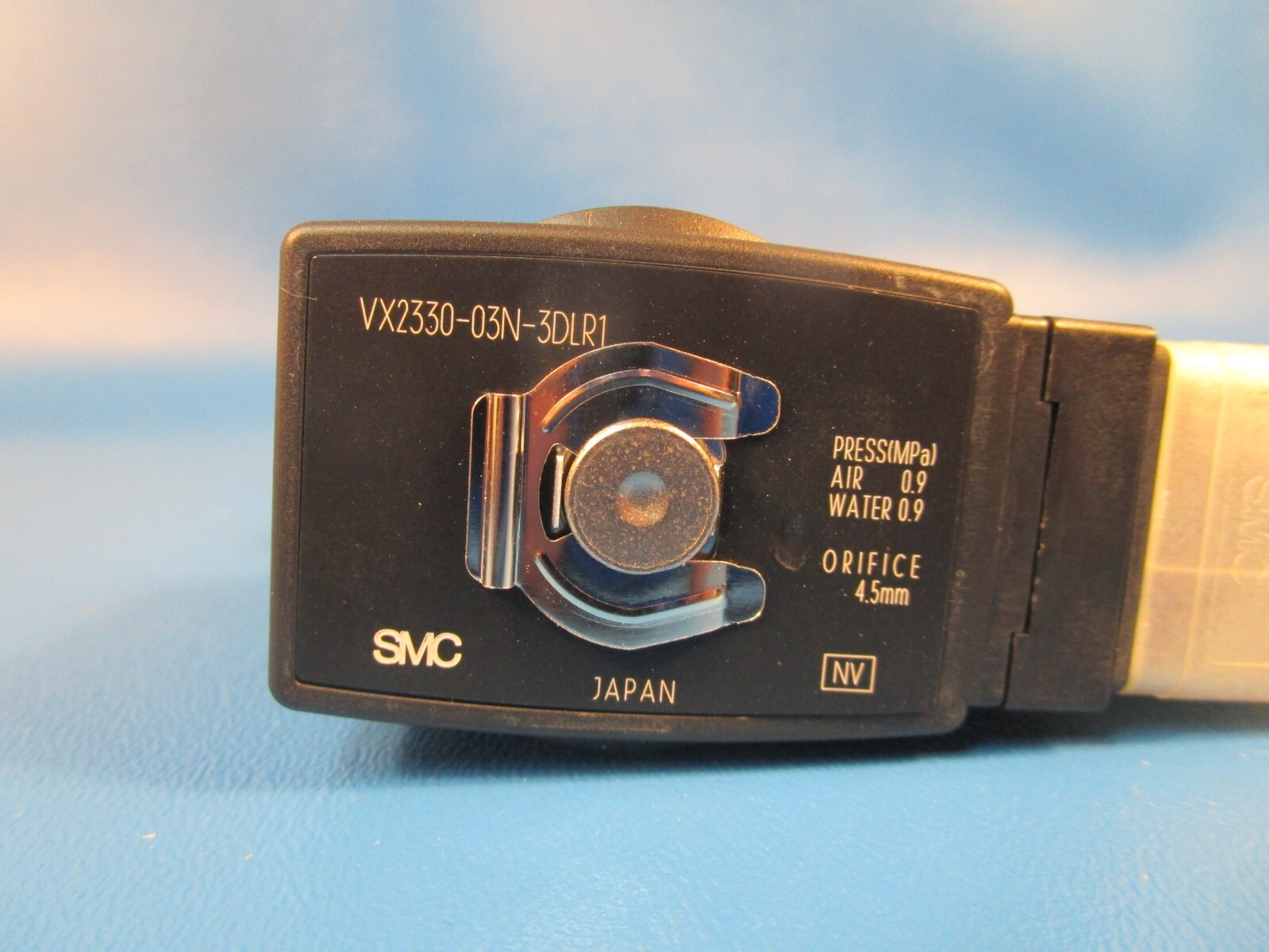 MC VX2330-03N-3DLR1, Valve, Direct operated, 3 port solenoid valve for Manifold