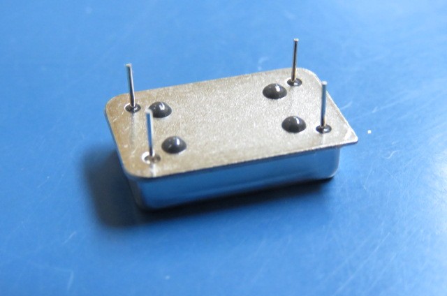 DALE/VISHAY XO53CTDNA9M8304 Qty of 10 per Lot Standard Clock Oscillators DIP-14