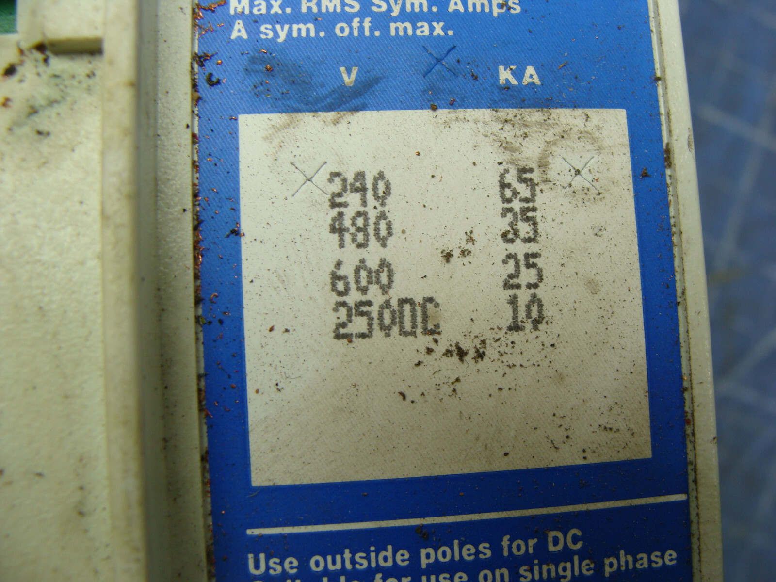 WESTINGHOUSE SERIES C CIRCUIT BREAKER KD3400F 400A 600VAC 3P STYLE 8985A38G02