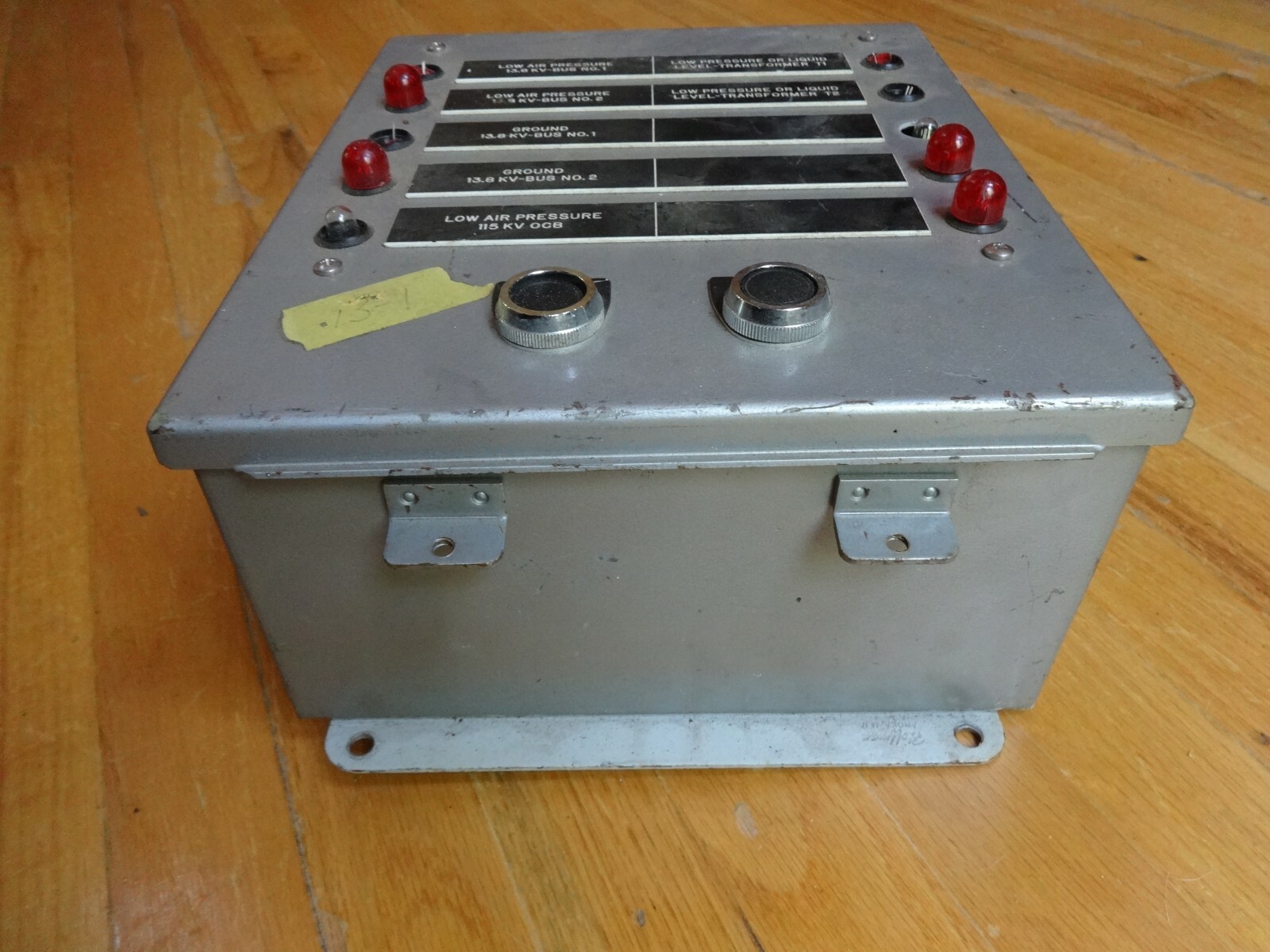 VISI CON INC LOW AIR PRESSURE CONTROLLER IN WATER PROOF JIC BOX 10X8X5 USED
