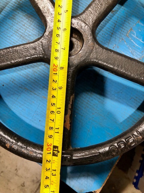 NEW VALVE CAST IRON HANDWHEEL 6″ RW OL PART NO. 285969 WHEEL HANDLE