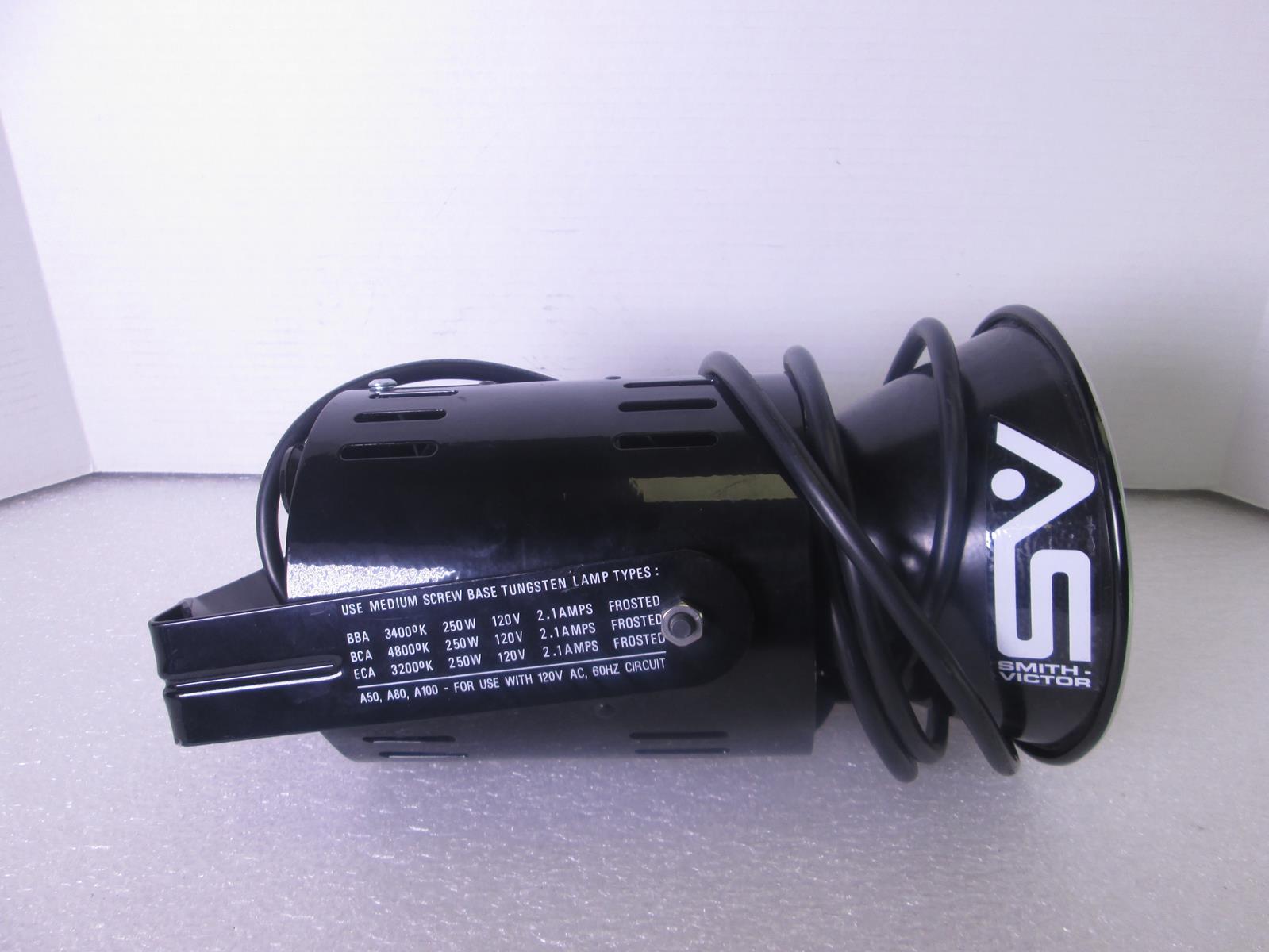 SMITH VICTOR A50 PHOTOGRAPHIC ULTRA COOL LIGHT NO BULB