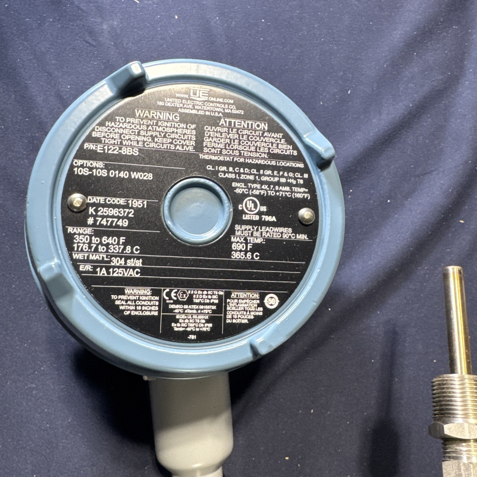 United Electric E122-8BS Temperature controller Thermostat Explosion Proof.