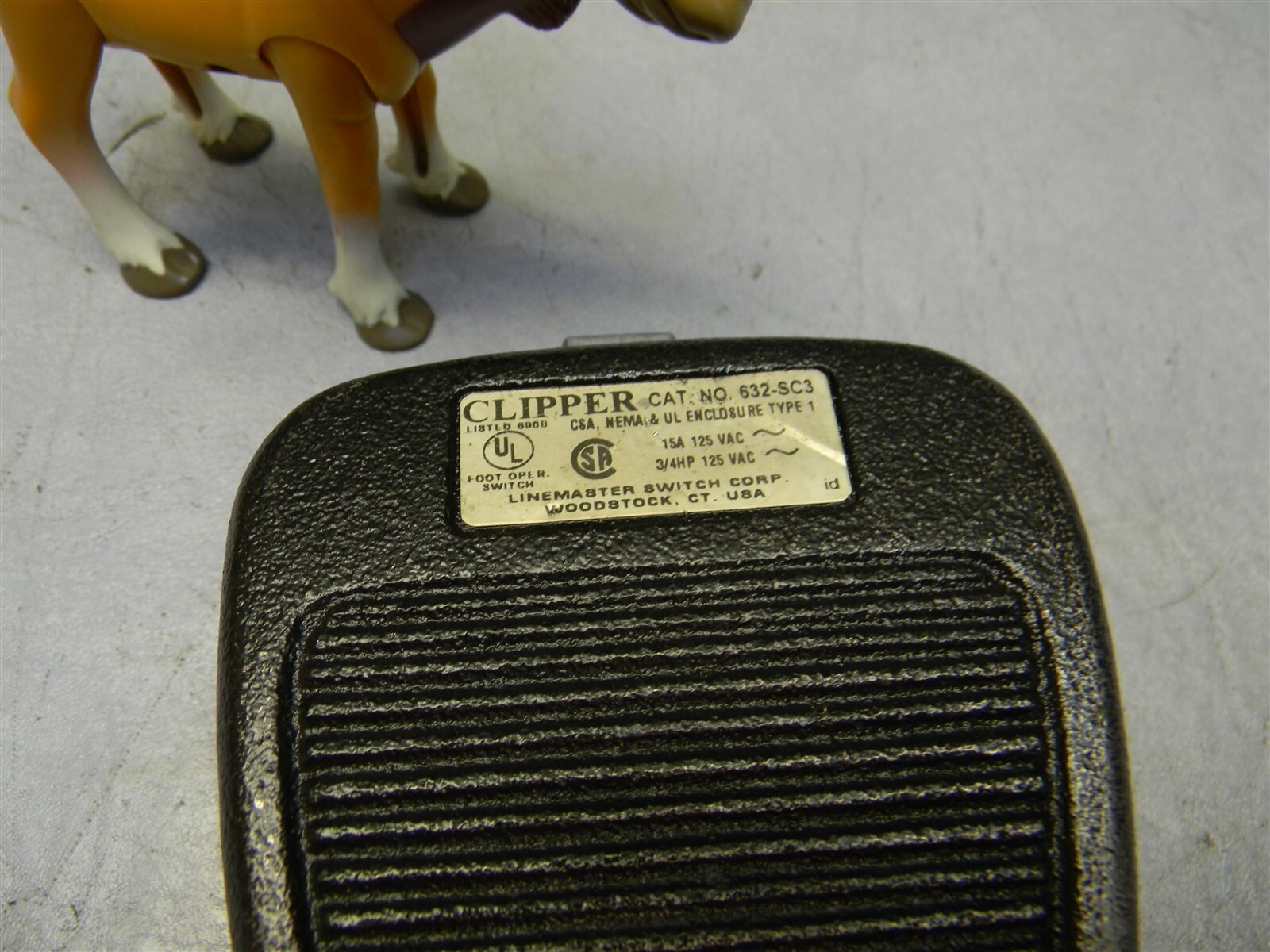 Linemaster 632-SC3 Clipper Foot Pedal Operator Switch