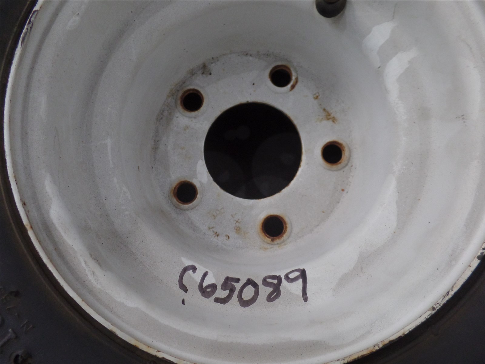 REPLACEMENT 18X8.50-8 4 P.R TURF TIRE AND RIM ASSEMBLY, C65089, 5-HOLE, N-786