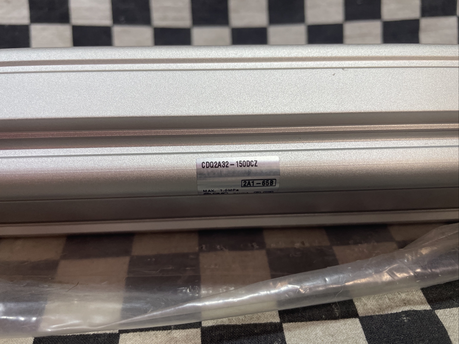 SMC CQ2-Z COMPACT CYLINDER, CDQ2A32-150DCZ, CDQ2A32150DCZ, SHIPSAMEDAY
