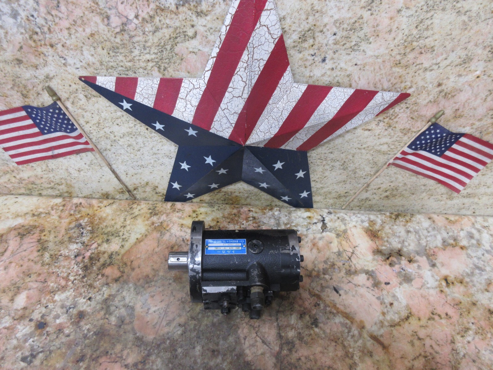 MATSUURA CNC MILL CITIZEN G16 HYDRAULIC PUMP MOTOR MRC-S28-1V-175B A6F-0506-01