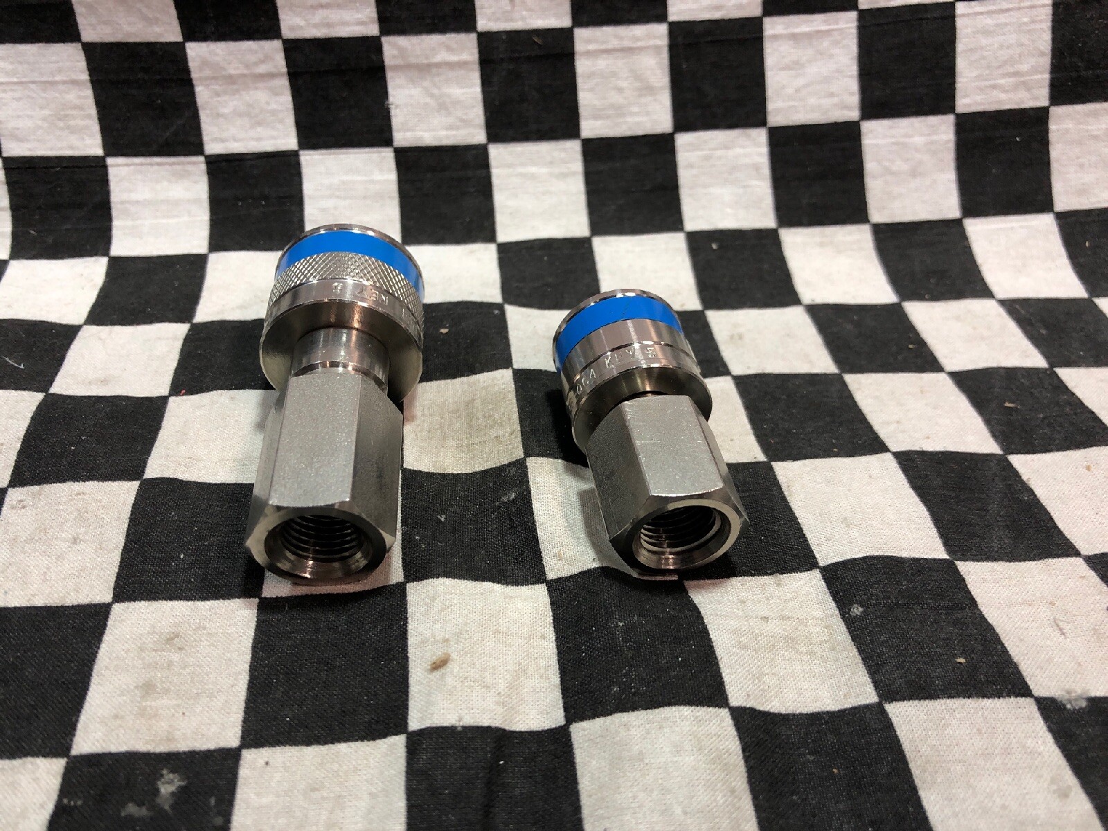 2x Swagelok Quick Connect 1/4” NPT, SS-QC4-B-4PFK5 & SS-QC4-S-4PFK5, SHIPSAMEDAY