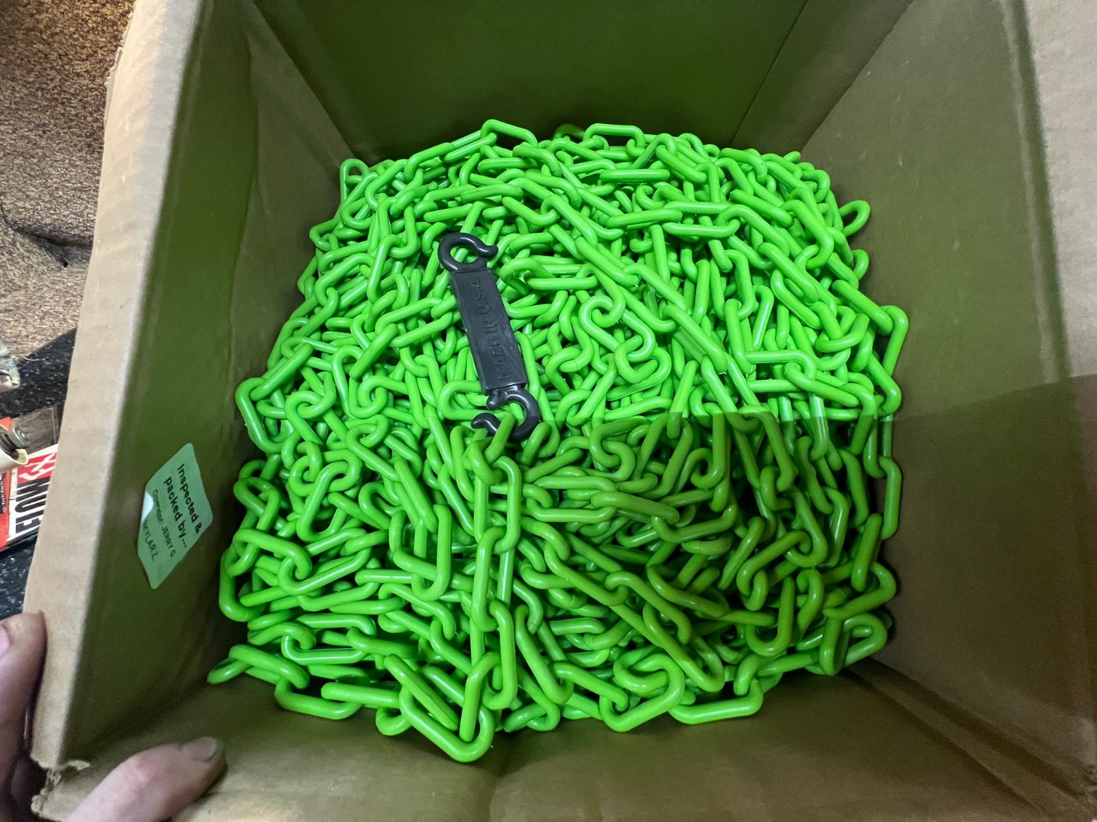 MR. CHAIN 30014-500 1.5 In. X 500 Ft. Safety Green Plastic Barrier Chain