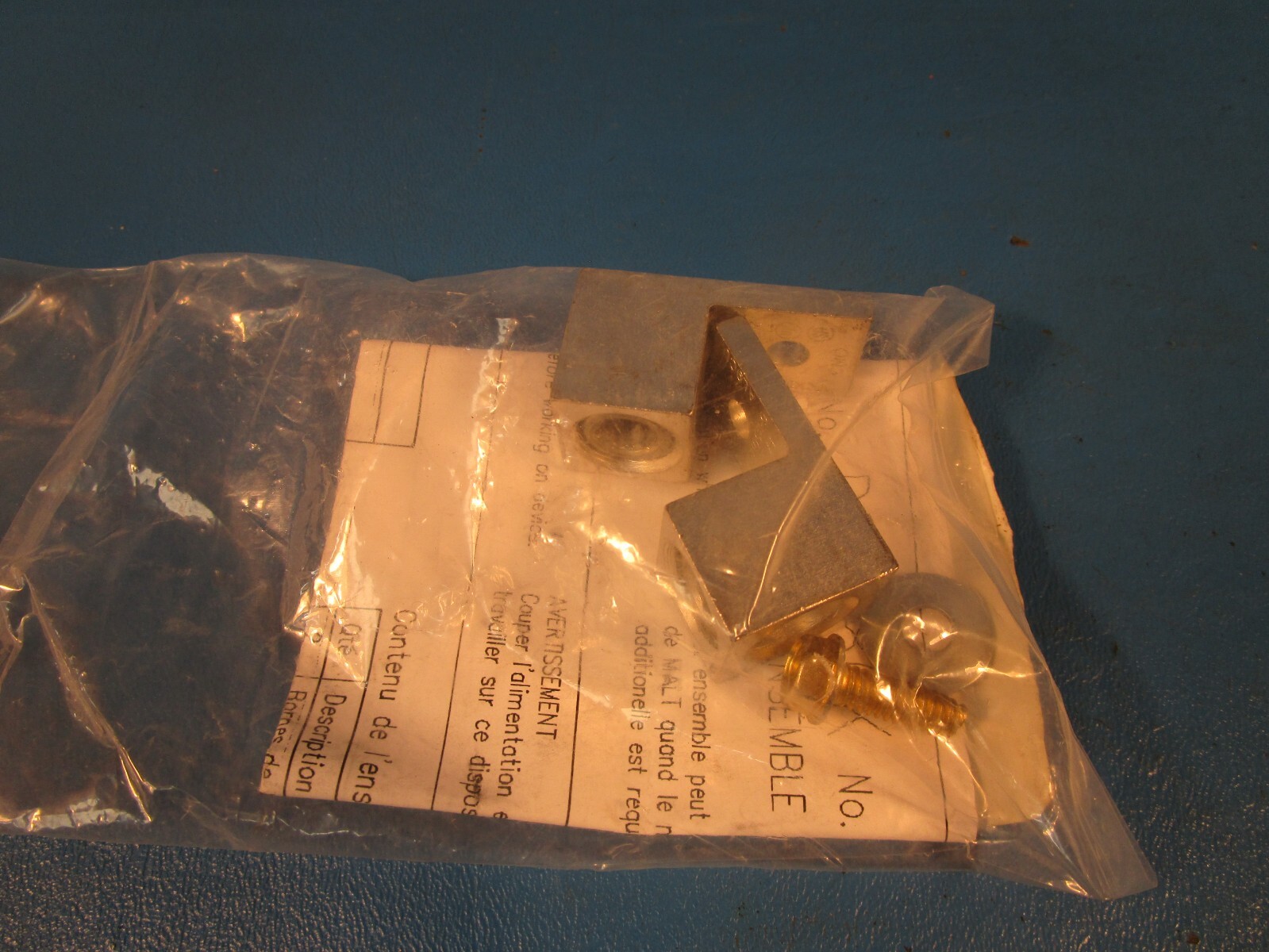 Eaton DS468GK, Ground Lug Kit, 400-600A LA-225, 6-250 MCM, AL9CU