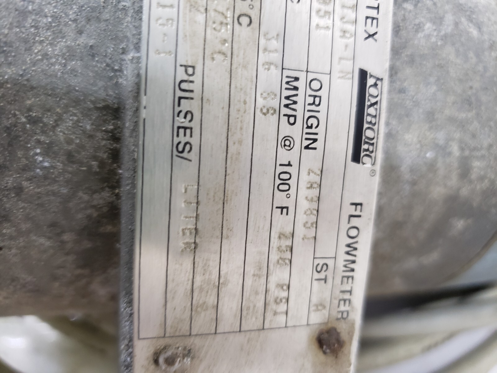 FOXBORO 83S-D02TJA-LN VORTEX FLOWMETER